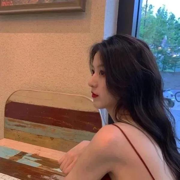 妮娜的一切